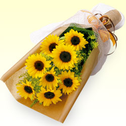 8位★ひまわりの花束
