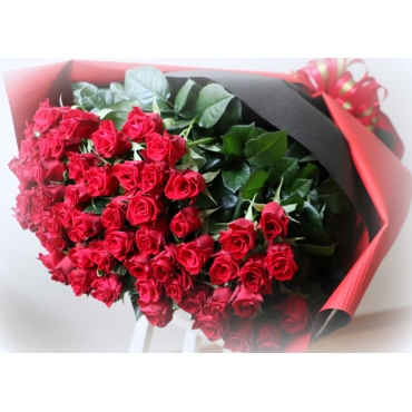 赤バラ60本の花束 インターネット花キューピット フラワーギフト 手渡し 赤バラ60本の花束 インターネット花キューピット フラワーギフト 手渡し