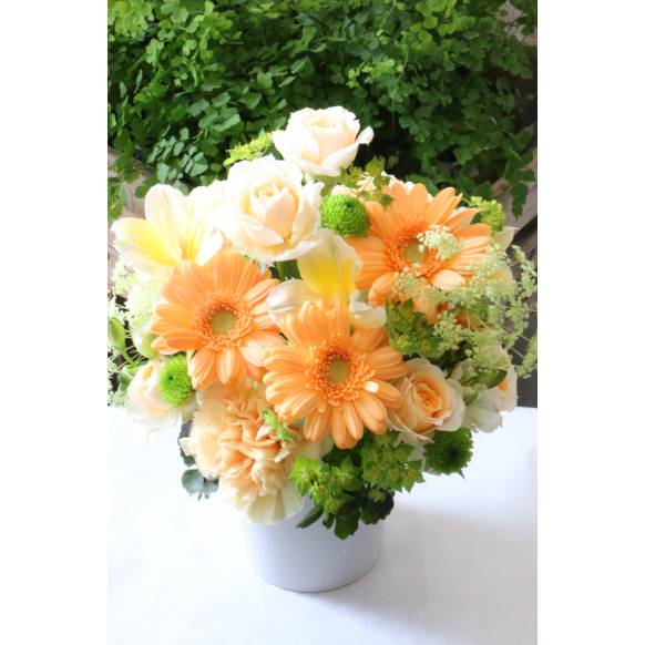アプリコットオレンジ・フラワーアレンジメント・造花 お取り寄せ オリジナルフラワー アプリコットのアレンジメント｜花