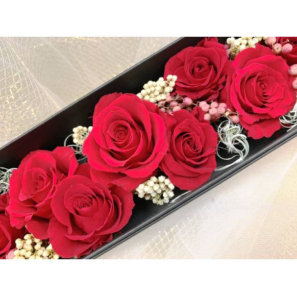 ブリザーブドフラワー 薔薇 100輪 Amazon.co.jp: 紫バラ 100本 花束 プリザーブドフラワー使用