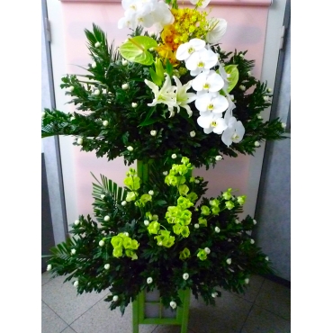 葬儀用生花 格子２段 インターネット花キューピット フラワーギフト 手渡し