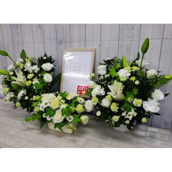 一般カテゴリー,遺影用のアレンジメント,フラワーショップ牧野