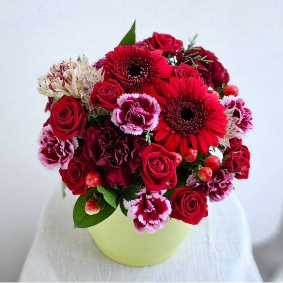 一般カテゴリー,ラウンドアレンジ・レッド,吉田フローリスト