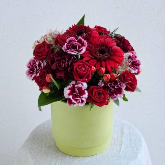 一般カテゴリー,ラウンドアレンジ・レッド,吉田フローリスト