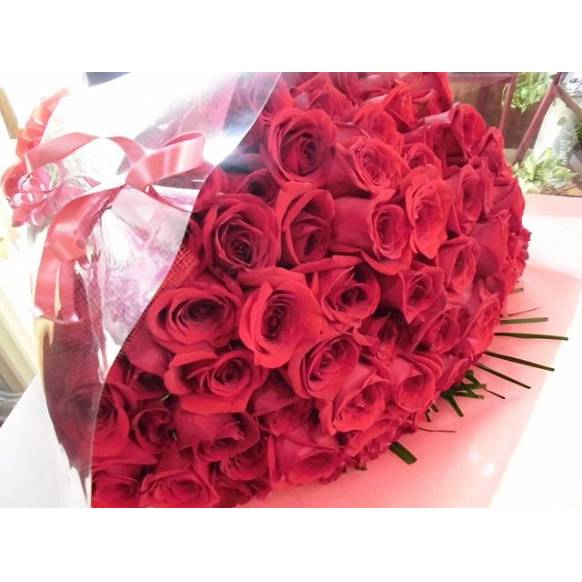 赤バラ１０８本プロポーズの花束ラウンドｌ インターネット花キューピット フラワーギフト 手渡し