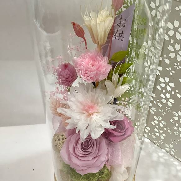 お供え、仏花のプリザーブドフラワー ガラスボトル桃扇|花 お供え、仏花のプリザーブドフラワー ガラスボトル桃扇|花