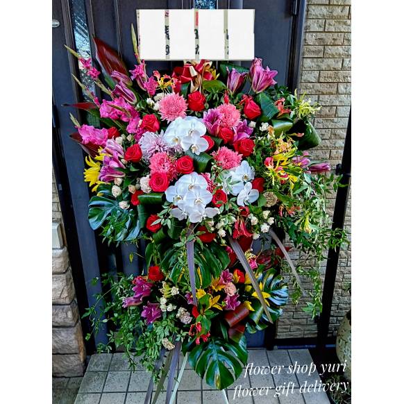 薔薇・りんご・他オールラウンドスタイル花束