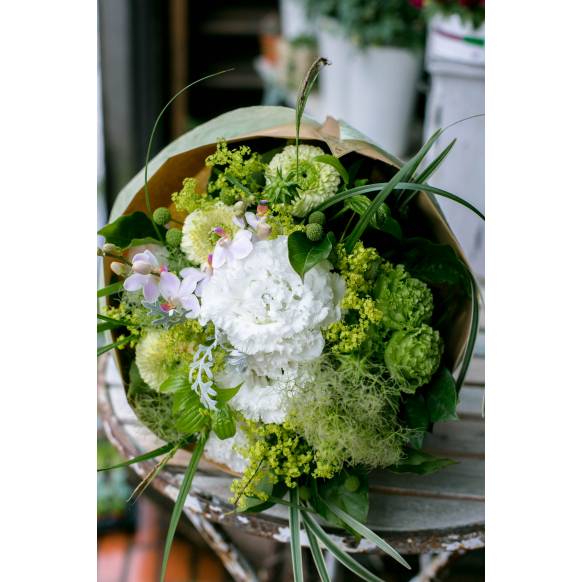 一般カテゴリー,デザイナーおまかせ花束Lサイズ~清楚な感じ~,フローリストせきど