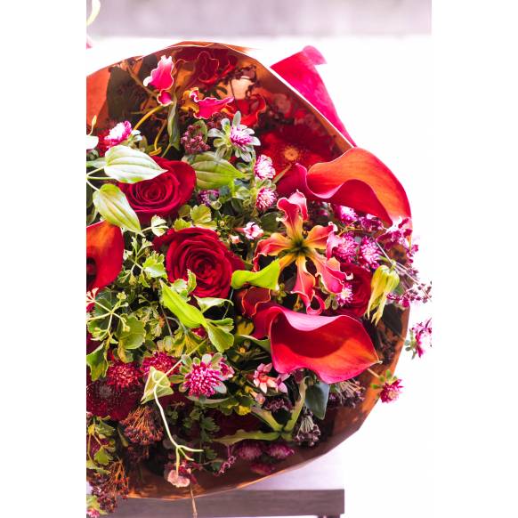 一般カテゴリー,デザイナーおまかせ季節の旬な花束LLサイズ～シックな感じ～,フローリストせきど