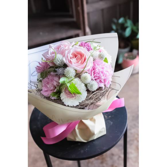 一般カテゴリー,ラッピング外さず花瓶要らず！そのまま飾れる花束・ナチュールMサイズ～可愛い感じでおまかせ～,フローリストせきど
