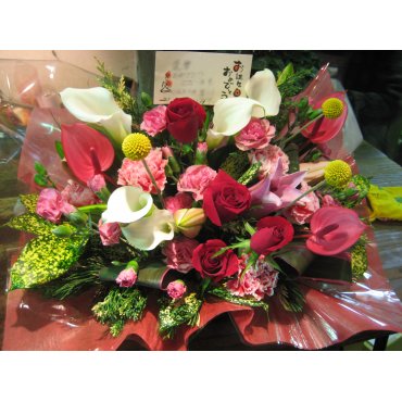 一般カテゴリー,赤バラを使った赤、ピンク系のアレンジメント,瑞穂千樹園