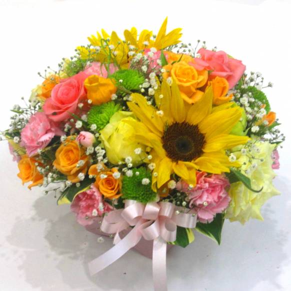 父の日特集(宅配),《Flower arrangement》Pretty peach Sunflower,花樹園