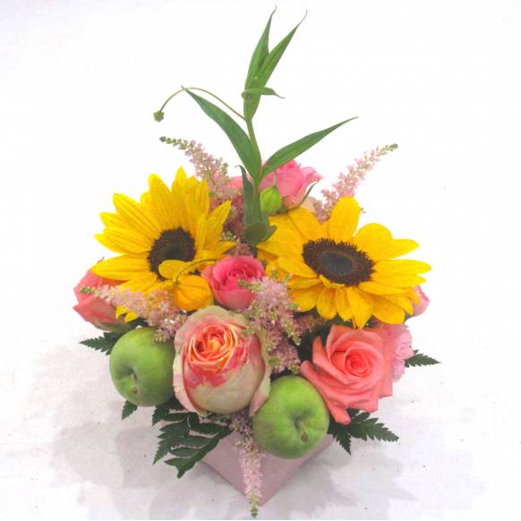 父の日特集(宅配),《Flower arrangement》Summer Pineapple,花樹園