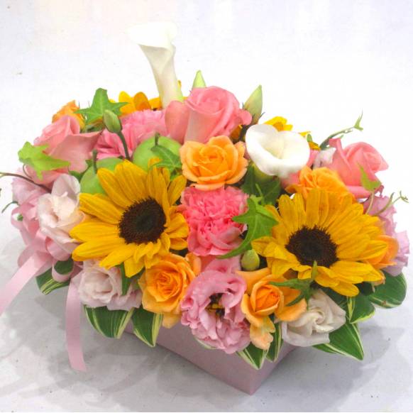 《Flower arrangement》Classy feeling Sunflower父の日特集(宅配)