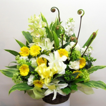 お取り寄せ オリジナルフラワー 白ユリと黄ガーベラのアレンジメント