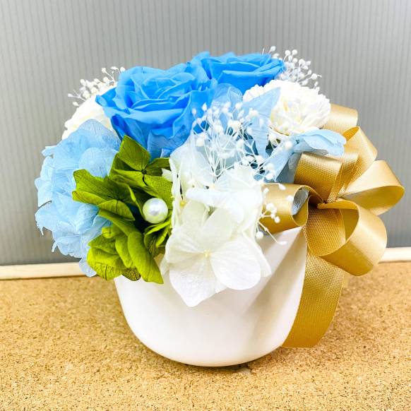 花咲く　乳白青被せ花縁　中鉢 お取り寄せ オリジナルフラワー 青バラのボリュームのあるプリザーブド