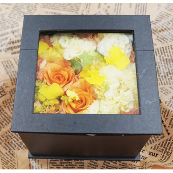 青いバラ…「ブルーローズ」【５本】の花束、BOX入り