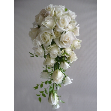 お取り寄せ オリジナルフラワー ブライダルブーケ（キャスケードタイプ