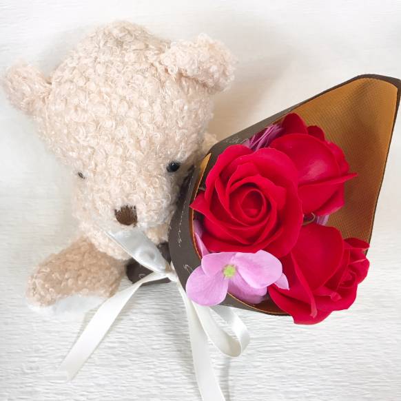 ブーケベアのギフトボックス レッド インターネット花キューピット お取り寄せフラワーギフト