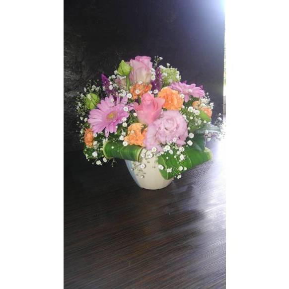一般カテゴリー,カスミソウ入りのミックスアレンジ,ＦＬＯＷＥＲ　ＳＰＡＣＥ　ＮＯＢＵ